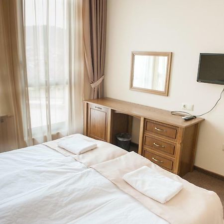 Hotel Chateau Des Bergers Targovishte  Eksteriør bilde