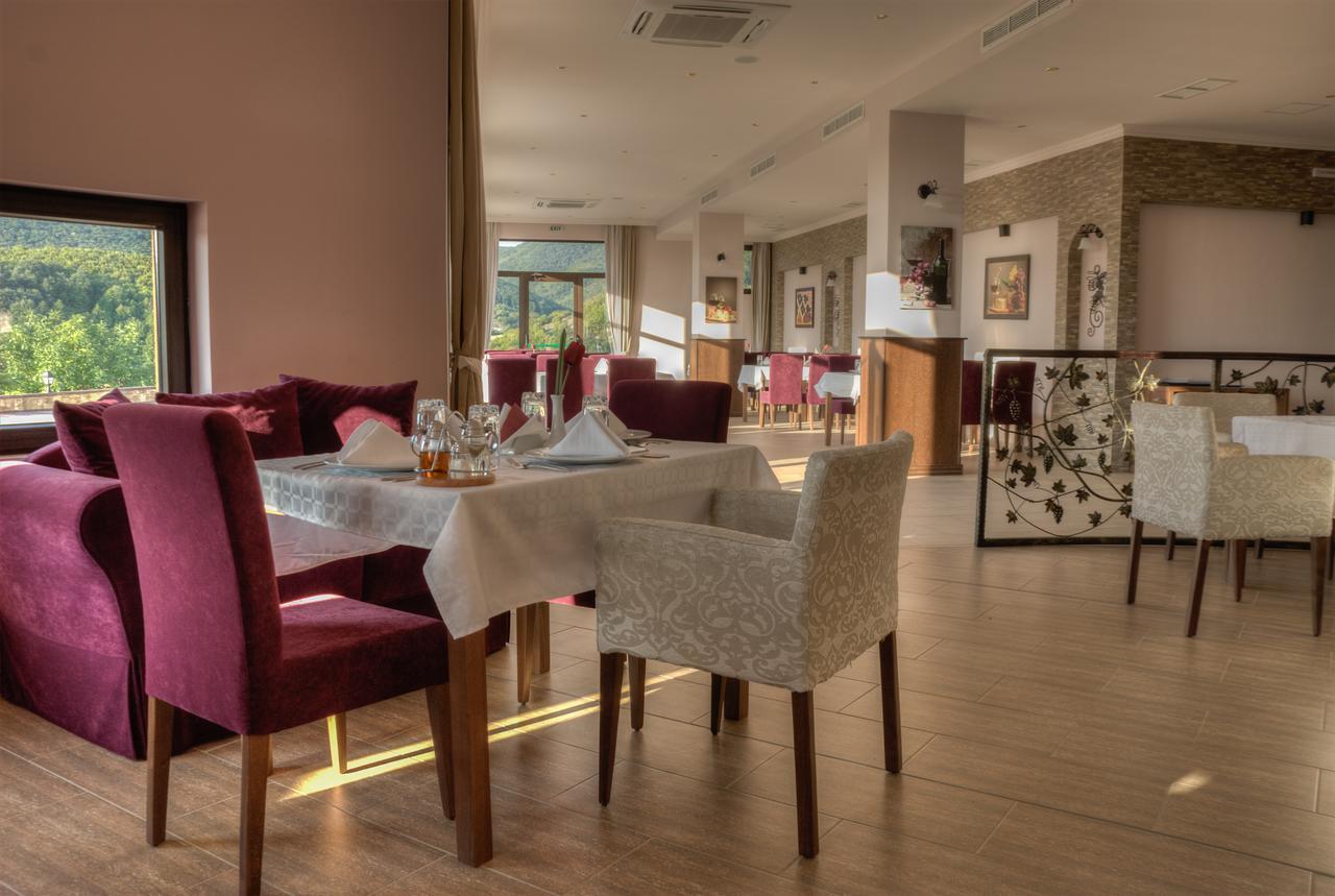 Hotel Chateau Des Bergers Targovishte  Eksteriør bilde