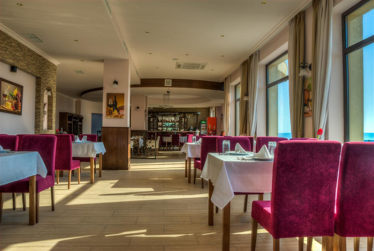 Hotel Chateau Des Bergers Targovishte  Eksteriør bilde