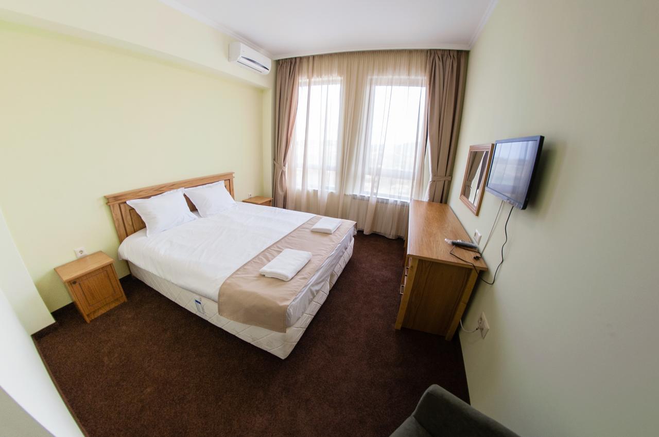Hotel Chateau Des Bergers Targovishte  Eksteriør bilde